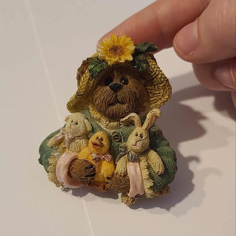 Boyds Bears Bunny With Friends Pin